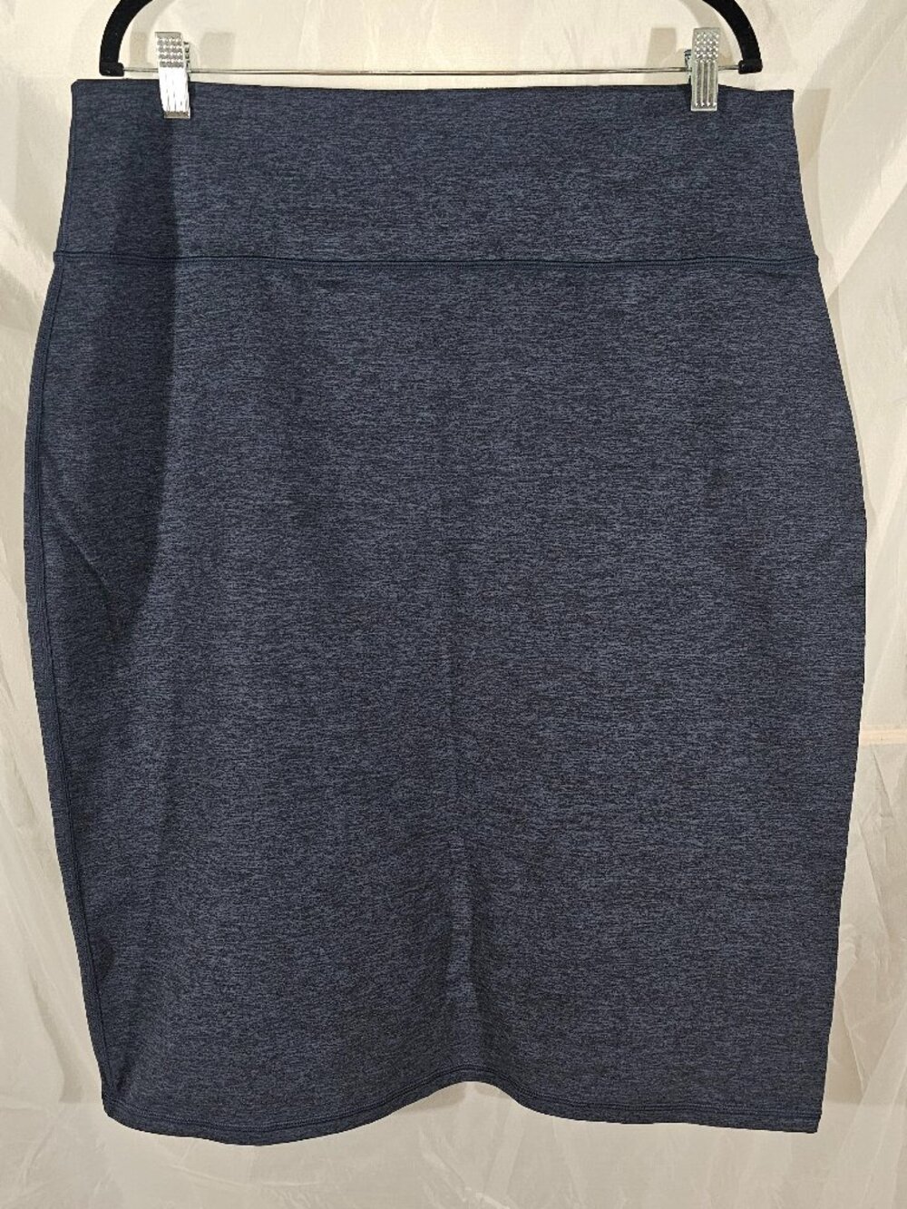 Offline by Aerie black and navy heathered stretch skirt. Like new. Size XXL.